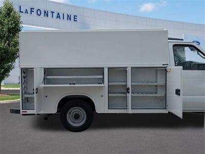 2026 Ford E-350SD Base Cutaway