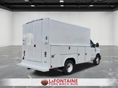 2027 Ford E-350SD Base Cutaway