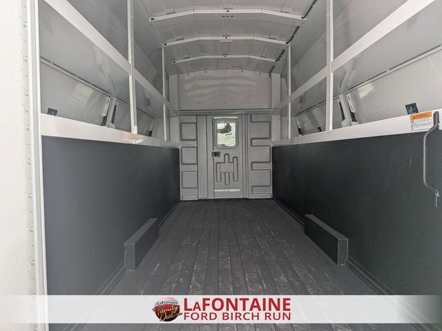 2027 Ford E-450SD KUV
