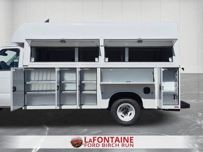 2027 Ford E-450SD Base