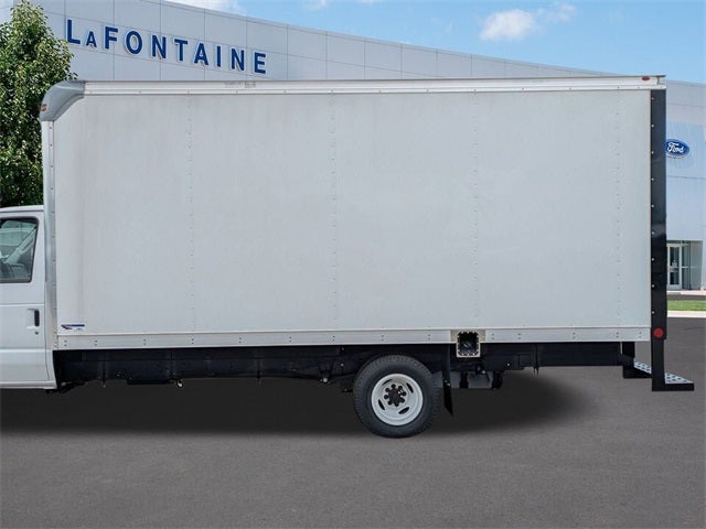 2026 Ford E-450SD Base