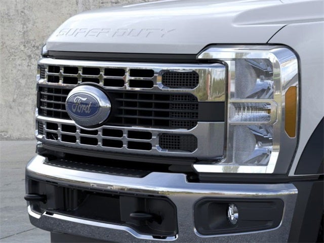 2026 Ford F-550SD Lariat In-Transit