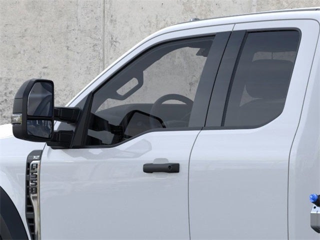 2026 Ford F-550SD XLT In-Transit