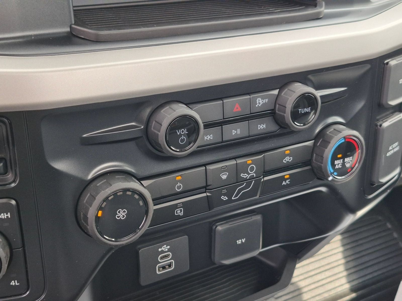 2026 Ford F-550SD DRW