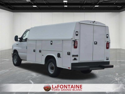 2027 Ford E-350SD Base Cutaway