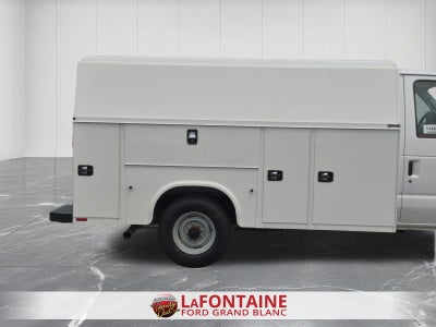 2027 Ford E-350SD Base Cutaway