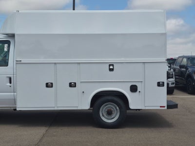 2027 Ford E-350SD Base Cutaway