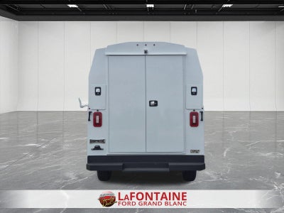 2027 Ford E-350SD Base Cutaway
