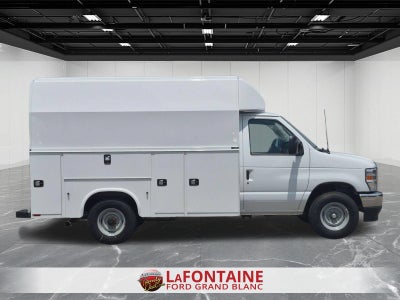 2027 Ford E-350SD Base Cutaway