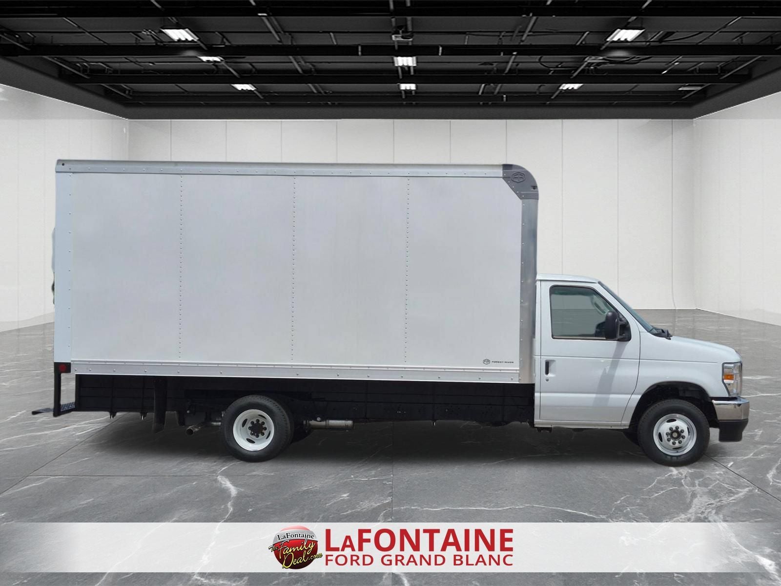 2027 Ford E-450SD Base
