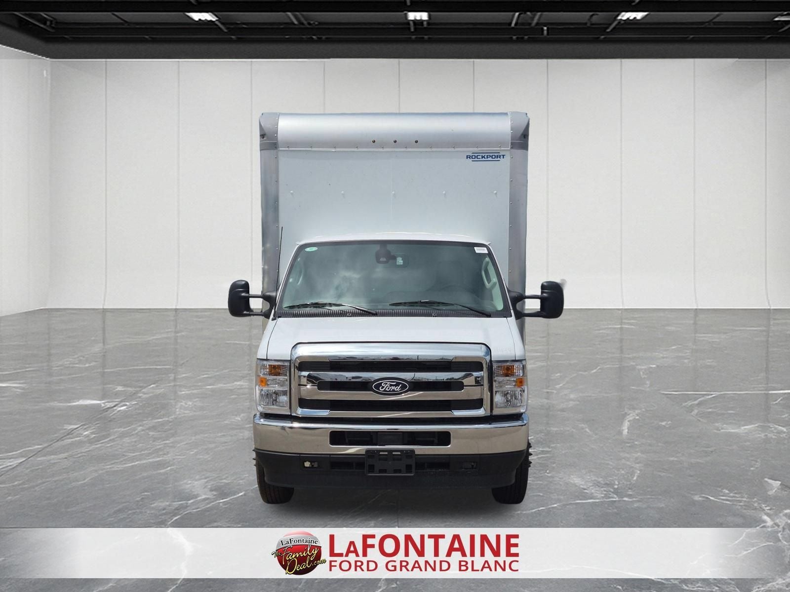 2027 Ford E-450SD Base