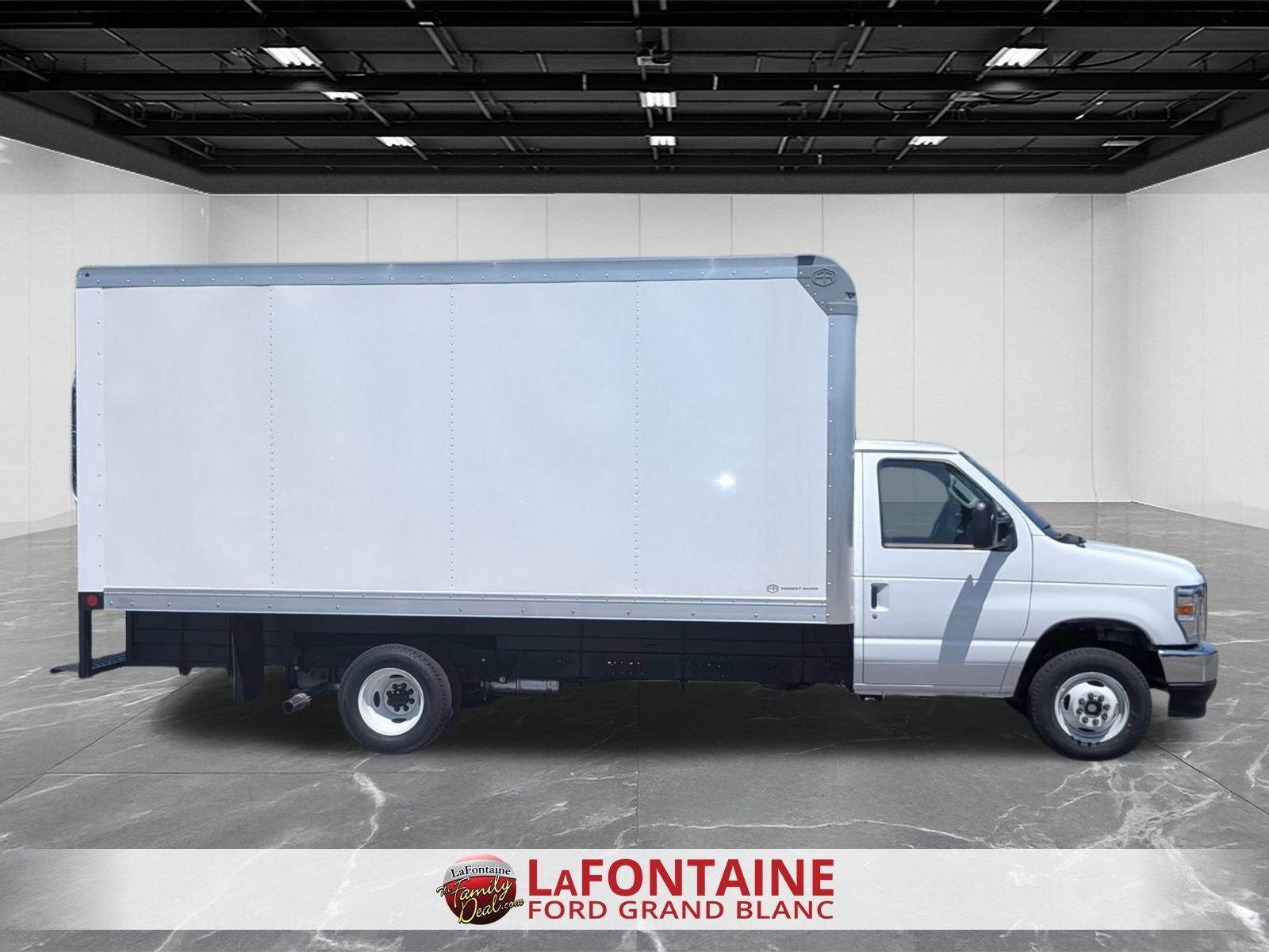 2027 Ford E-450SD Base