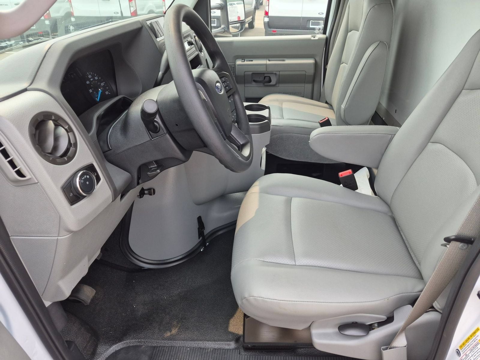 2027 Ford E-450SD Base