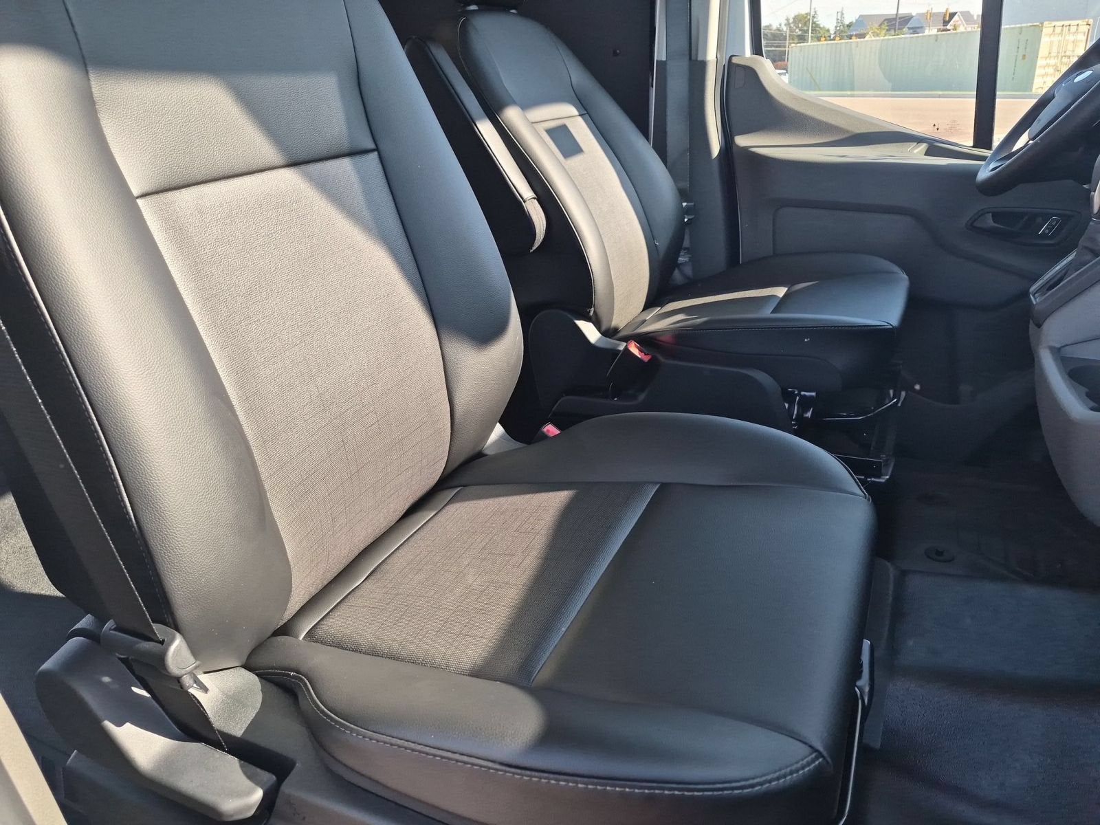 2027 Ford Transit-250 Base