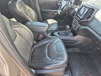 2019 Jeep Cherokee Overland 4x4