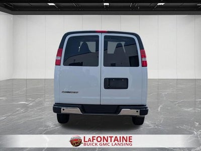 2025 Chevrolet Express Passenger 1LT