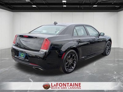 2022 Chrysler 300 Touring L