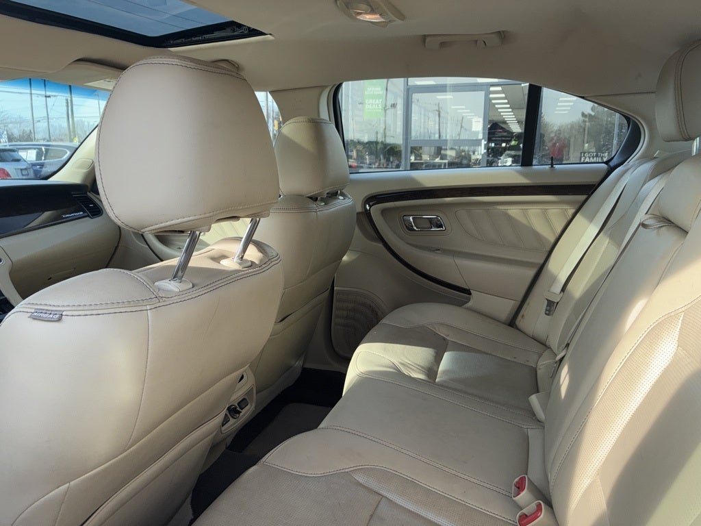 2017 Ford Taurus Limited