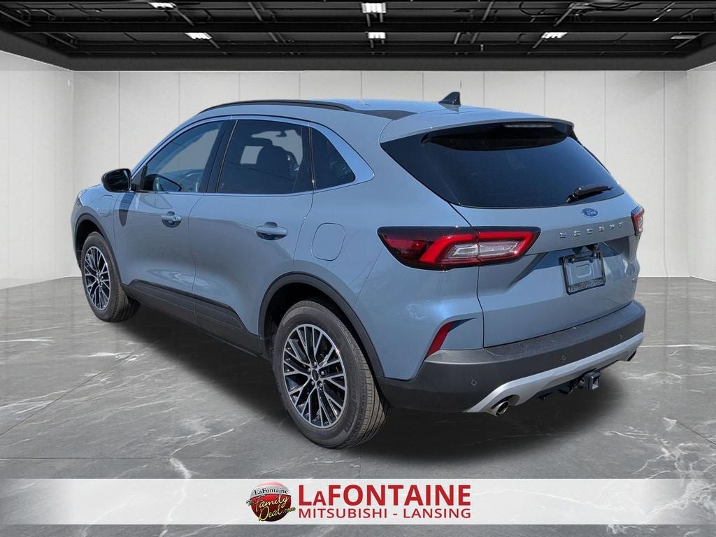 2025 Ford Escape Plug-In Hybrid Base