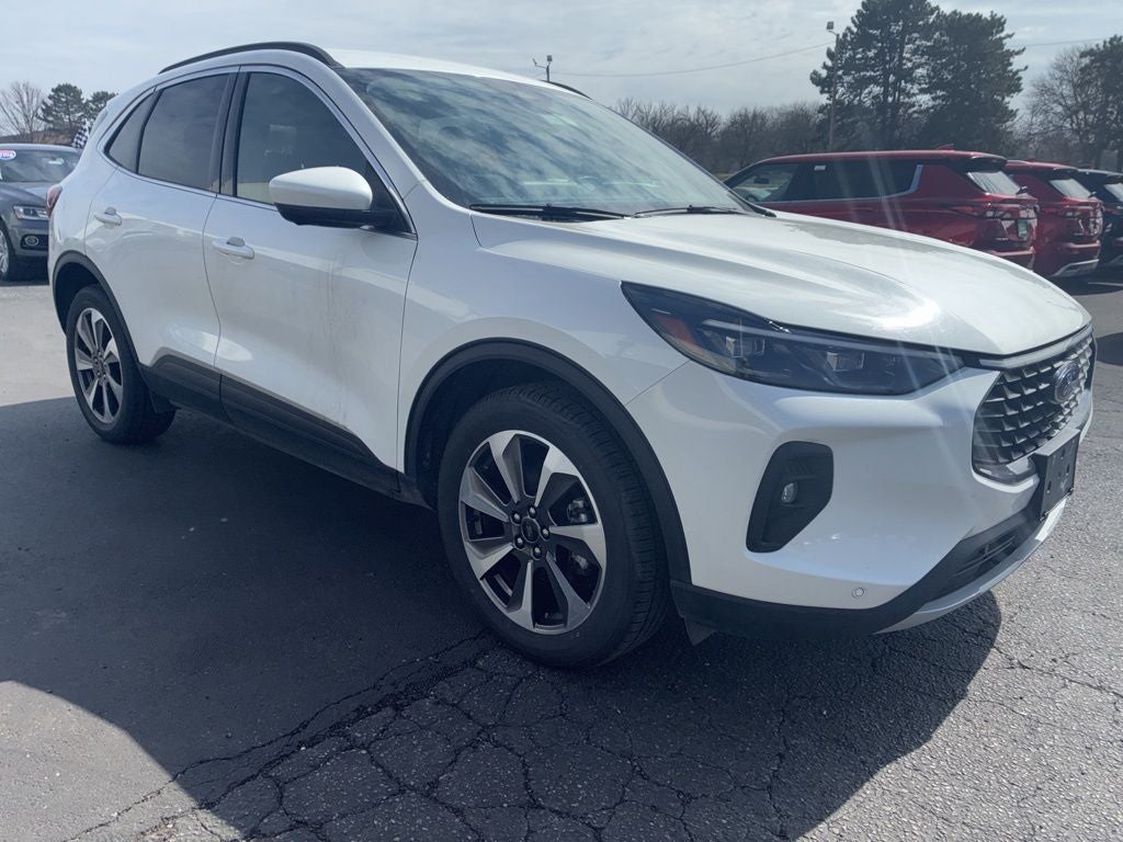 2024 Ford Escape Platinum