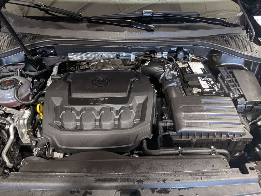 2024 Volkswagen Tiguan 2.0T SE R-Line Black
