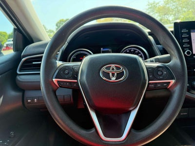 2022 Toyota Camry Hybrid LE