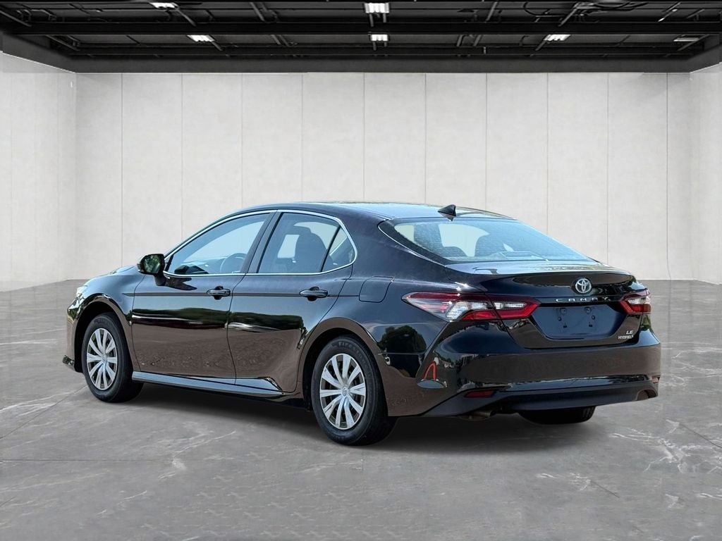 2022 Toyota Camry Hybrid LE