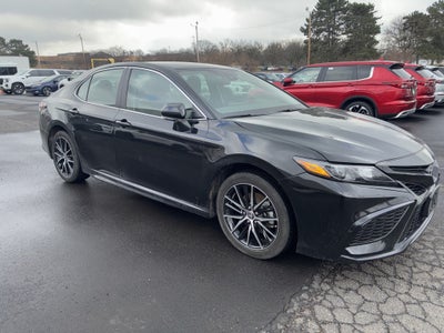 2023 Toyota Camry SE