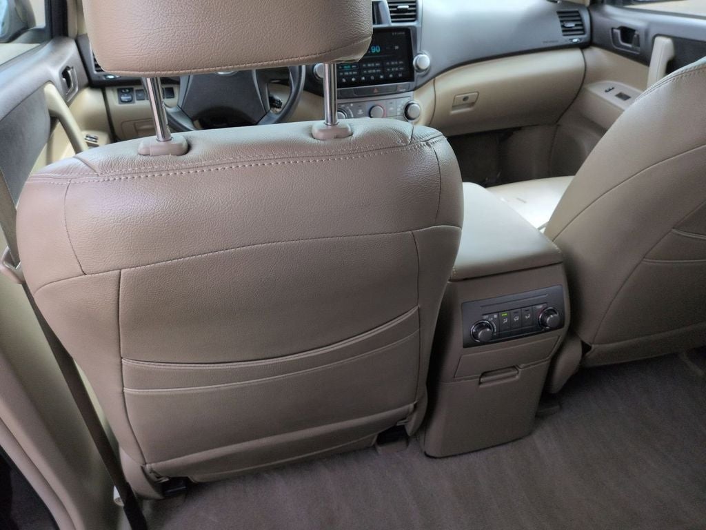 2010 Toyota Highlander Base