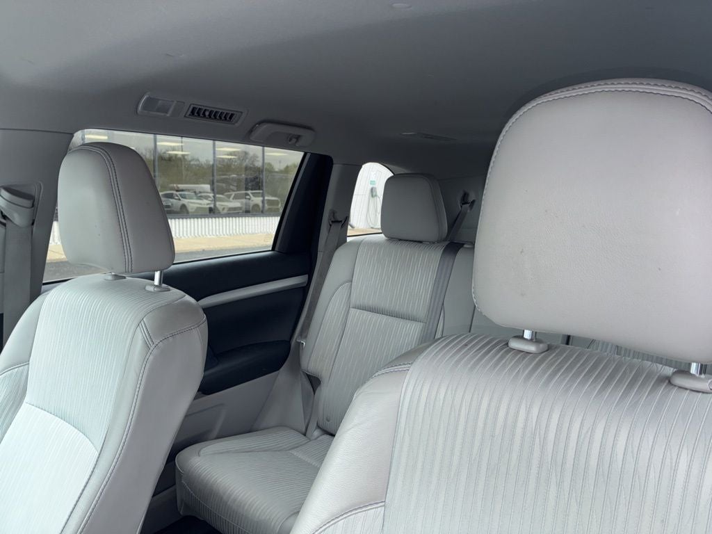 2015 Toyota Highlander LE Plus V6