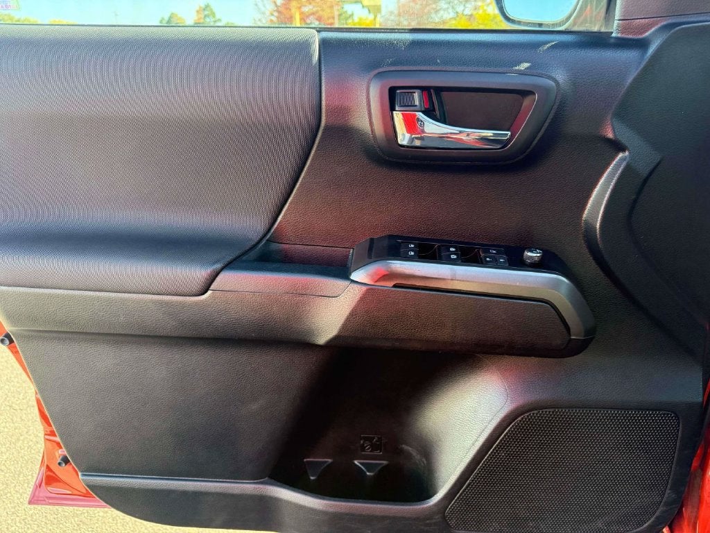 2017 Toyota Tacoma SR5 V6