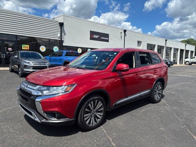 2019 Mitsubishi Outlander SE