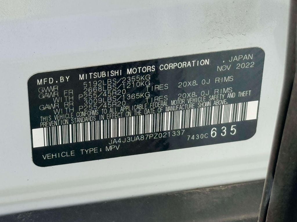 2023 Mitsubishi Outlander SE