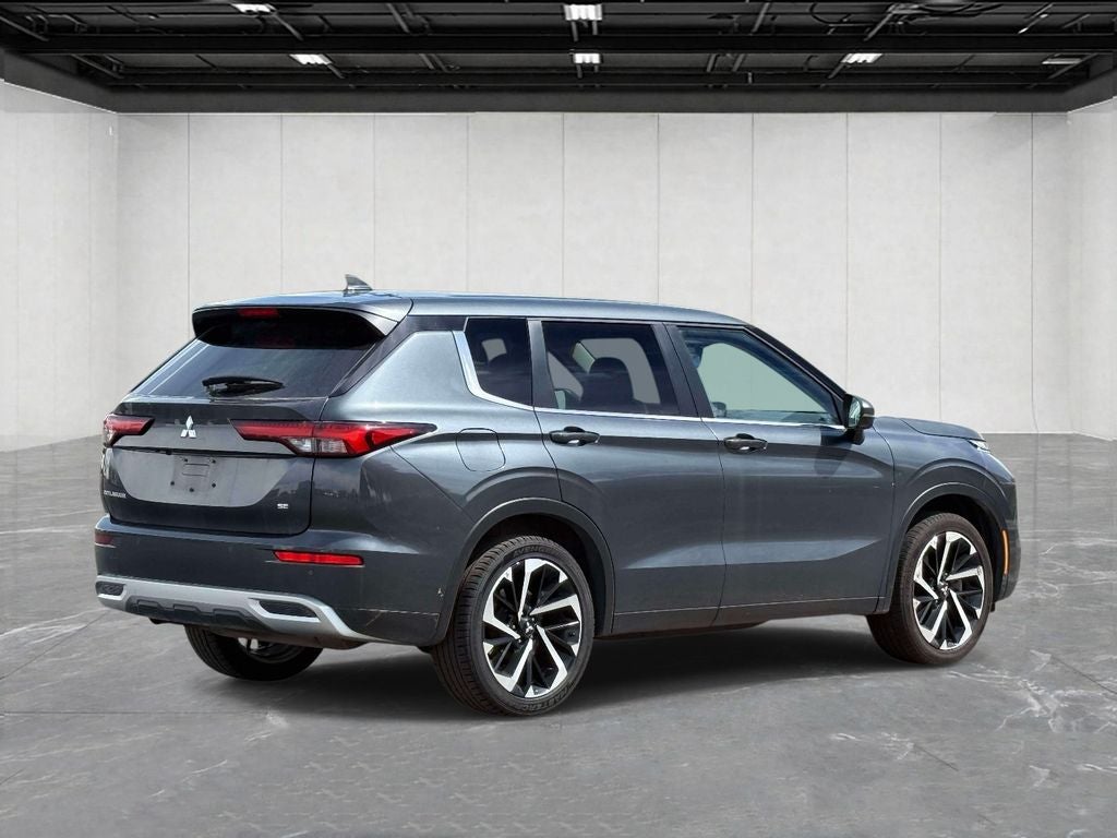 2024 Mitsubishi Outlander SE Black Edition