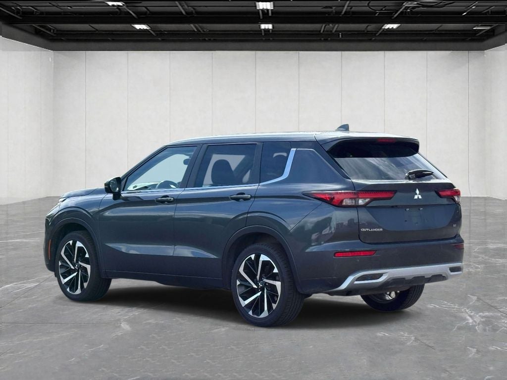 2024 Mitsubishi Outlander SE Black Edition