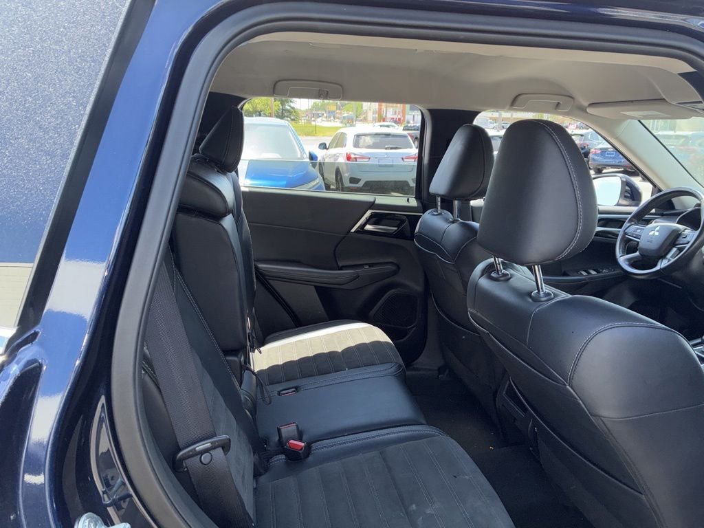 2024 Mitsubishi Outlander SE