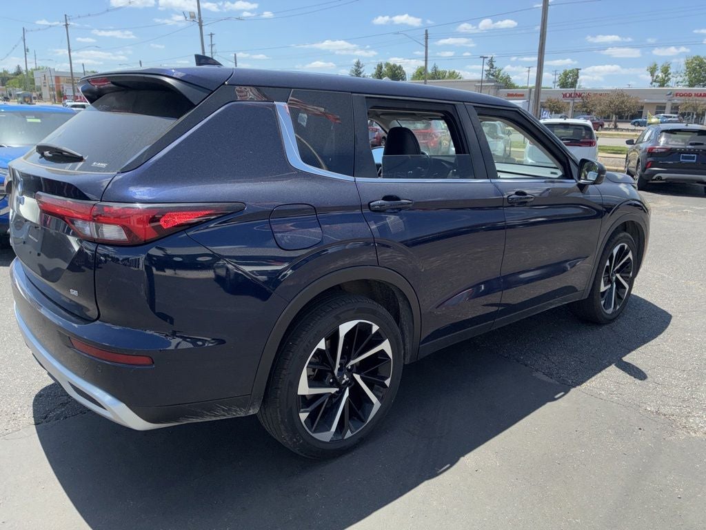 2024 Mitsubishi Outlander SE