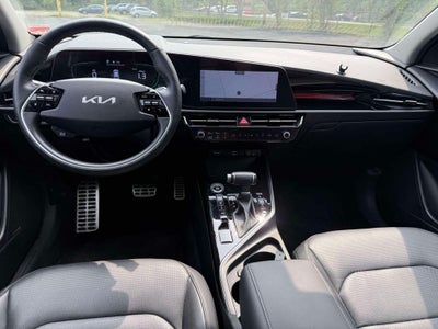 2023 Kia Niro SX Touring