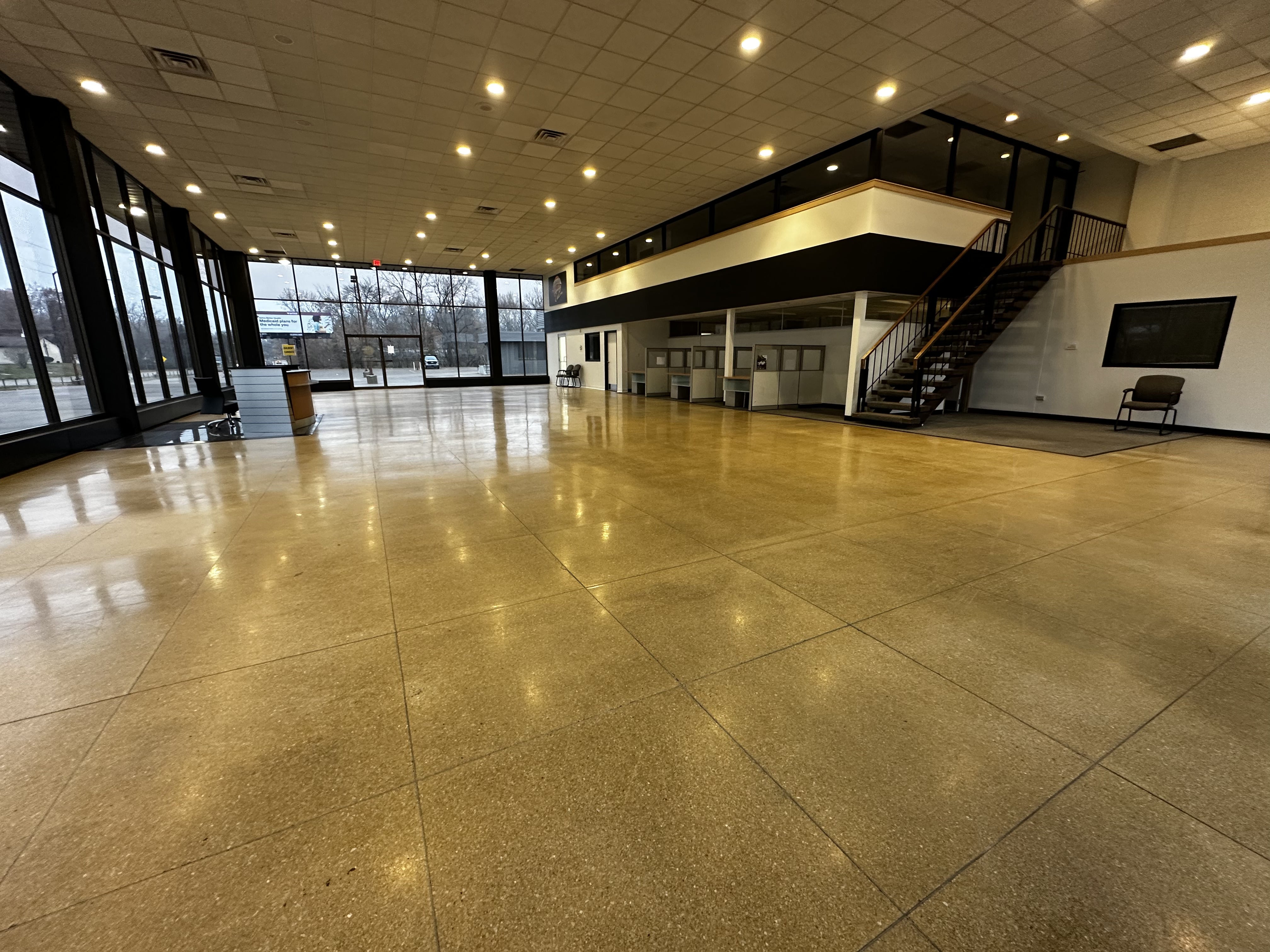  Elite Commercial Service Center Facility at LaFontaine Ford Lansing in Lansing MI